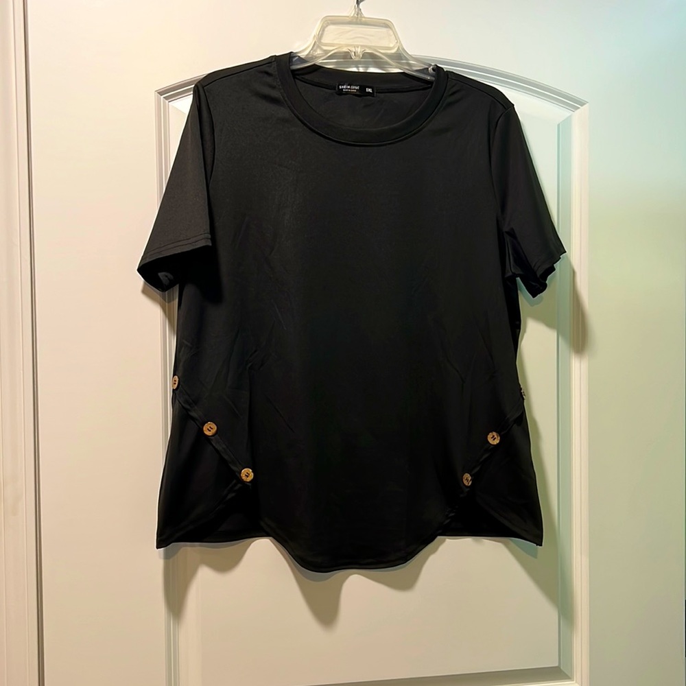 Shein stretch fashion tshirt with buttons